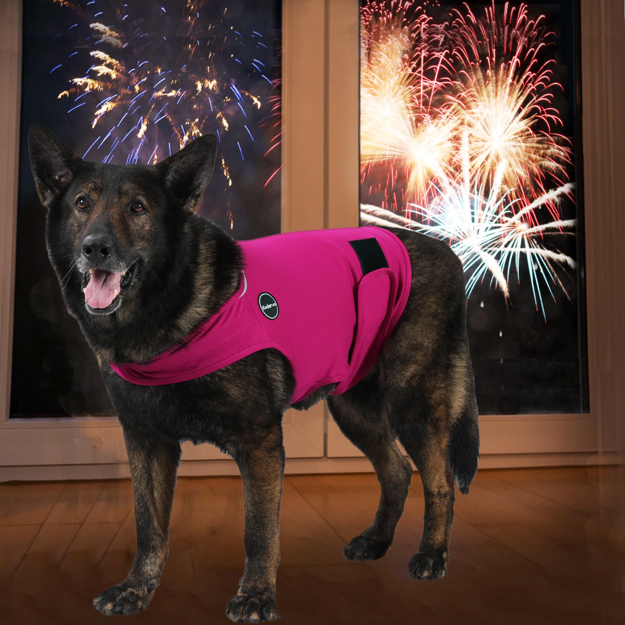 Kodervo Dog Anxiety Jacket, Skin-Friendly Dog Calming Shirt - Dog Coat for Thunder, Fireworks, Vet Visits and Separation - Keep Pet Calm Without Medicine & Training, Dark Green, Medium